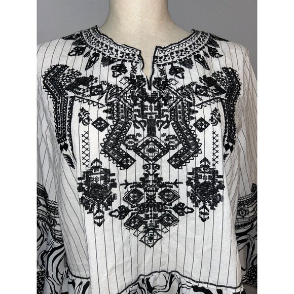 Calessa Women’s Embroidered Patchwork Split V-Neck 3/4 Bell Sleeve Tunic size M - Picture 3 of 10